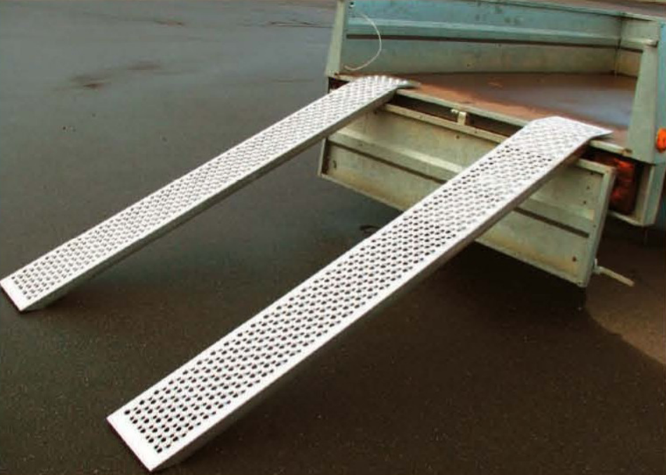 Trailer loading ramp Knott, aluminum, flat, 1500x200x40mm, loading capacity in pair 400kg - pair