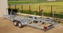 Double axle boat trailer for a sailboat